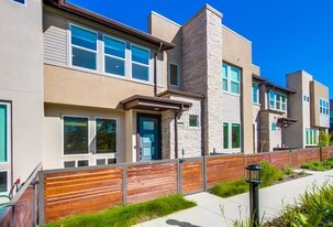 11062 Ardha Wy in San Diego, CA - Building Photo