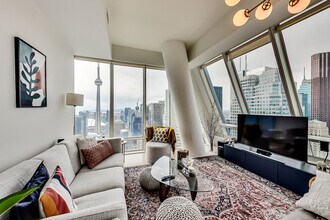 8 The Esplanade in Toronto, ON - Building Photo - Building Photo