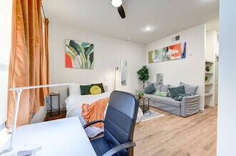 1111 Shepherd Dr, Unit SI ID1380754P in Houston, TX - Foto de edificio - Building Photo