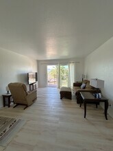 1796 Bahama Ave, Unit C in Lake Havasu City, AZ - Foto de edificio - Building Photo
