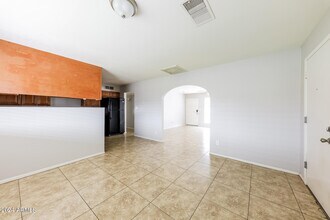 3807 W Solar Dr in Phoenix, AZ - Building Photo - Building Photo