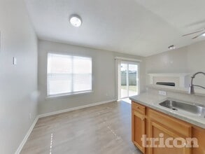 11507 Otters Den Ct E in Jacksonville, FL - Foto de edificio - Building Photo