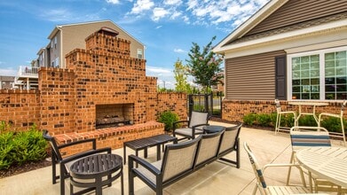 Valor Apartment Homes in Fredericksburg, VA - Building Photo - Building Photo