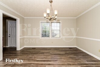 215 Brooks Dr in Stockbridge, GA - Building Photo - Building Photo