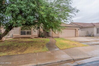 7951 E Posada Ave in Mesa, AZ - Building Photo - Building Photo