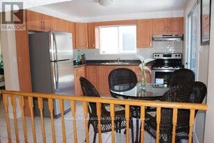 17 Wintermute Blvd in Toronto, ON - Building Photo