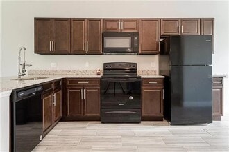 1340 W Evans Cir in Deltona, FL - Building Photo - Building Photo