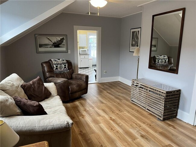 13 Newport Ave in Newport, RI - Building Photo - Building Photo