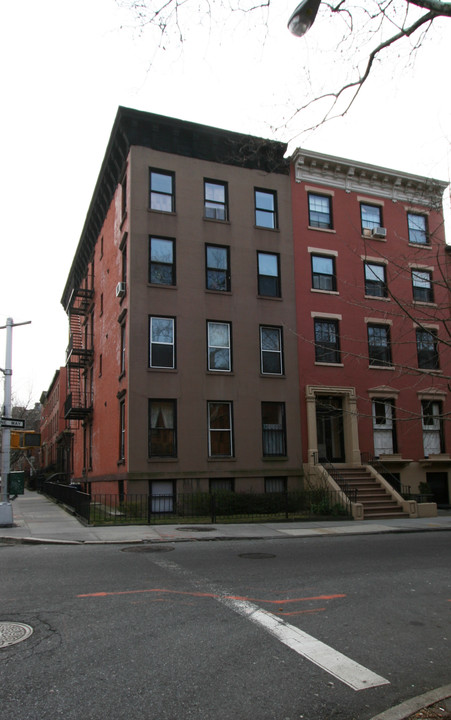 269 Hicks St in Brooklyn, NY - Building Photo