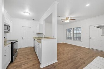 124 W Park Ave in Sherman, TX - Building Photo - Building Photo