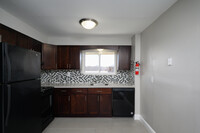 Delaview Apartments in Bristol, PA - Foto de edificio - Interior Photo