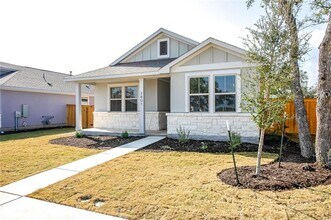 2801 Stone Branch Dr in Leander, TX - Building Photo - Building Photo