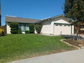 871 Scarlett Pl in Tracy, CA - Building Photo