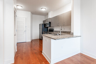 Meridia Lafayette Village in Rahway, NJ - Building Photo - Interior Photo