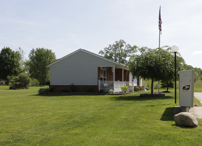 Portage Terrace Apartments in Ravenna, OH - Building Photo - Building Photo