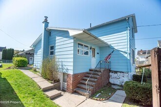 807 S Irving Ave in Scranton, PA - Building Photo - Building Photo