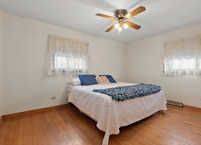 275 Tahoe Dr in Chicago Heights, IL - Building Photo - Building Photo