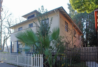 1514 F St in Sacramento, CA - Building Photo - Building Photo