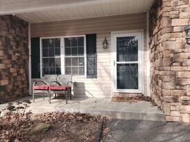 52 Kirby Rd in Asheville, NC - Building Photo