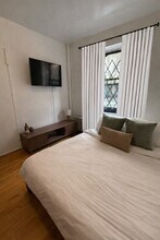 419 W 54th St in New York, NY - Building Photo - Building Photo