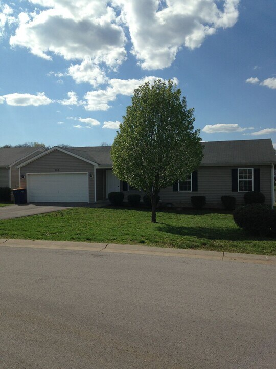 709 Constellation Dr in Bowling Green, KY - Building Photo