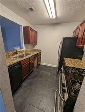 2059 Dixie Belle Dr in Orlando, FL - Building Photo - Building Photo