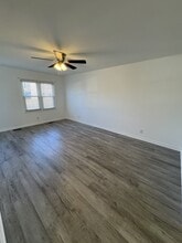 2452 Wakefield Dr in Decatur, IL - Building Photo - Building Photo