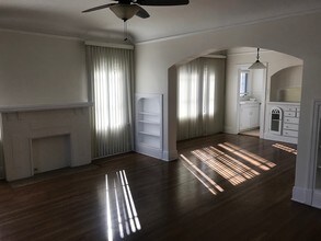 2833 Somerset Dr in Los Angeles, CA - Building Photo - Building Photo