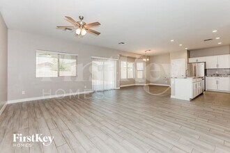 30083 N Royal Oak Way in Queen Creek, AZ - Foto de edificio - Building Photo