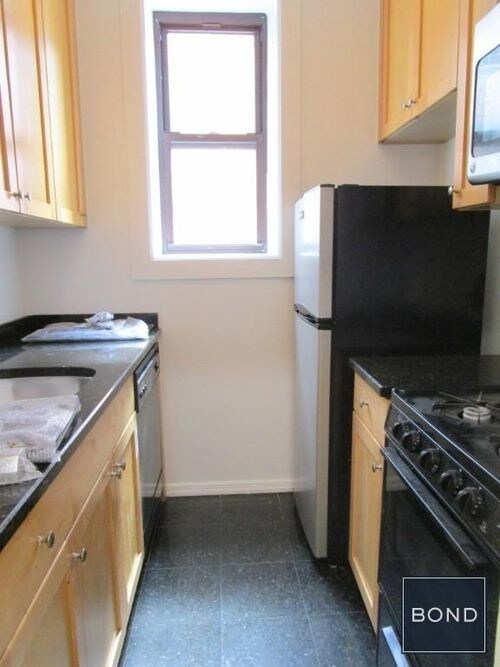 48 W 73rd St-Unit -5B in New York, NY - Foto de edificio