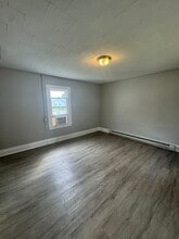 1032 E Locust St in Springfield, MO - Building Photo - Building Photo