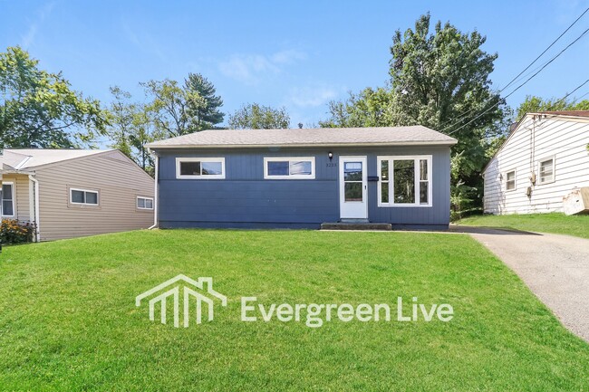 3233 Lapland Dr in Cincinnati, OH - Building Photo - Building Photo