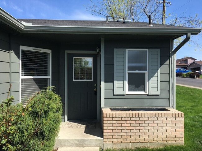 3401 W Prasch Ave in Yakima, WA - Building Photo - Building Photo