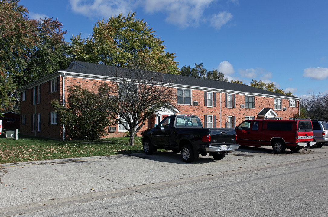 Coachlite Apartments in Belvidere, IL - Building Photo