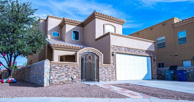 3730 Star Beach Ln in El Paso, TX - Building Photo - Building Photo