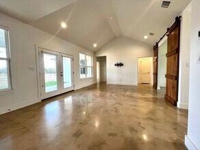 2007 Vista Ridge Dr in Kerrville, TX - Building Photo - Building Photo