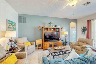 136 Henley Cir in Davenport, FL - Building Photo - Building Photo