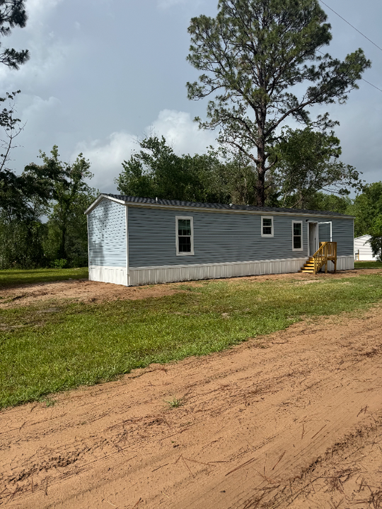 17034 Barnard Ln in Hilliard, FL - Building Photo