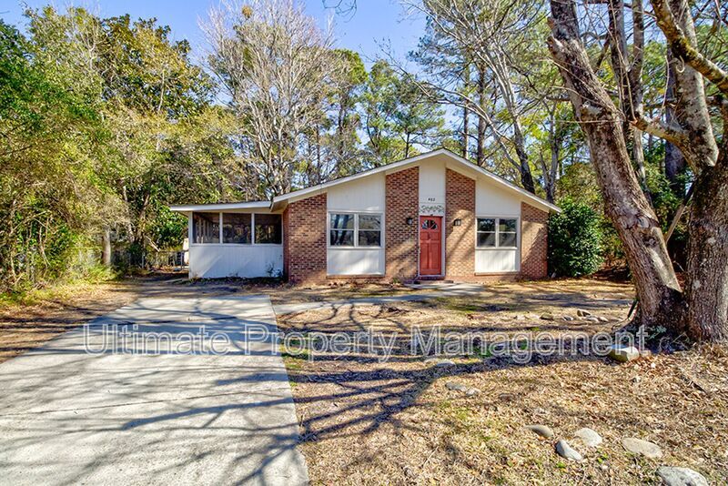 402 Kingston Rd in Wilmington, NC - Building Photo