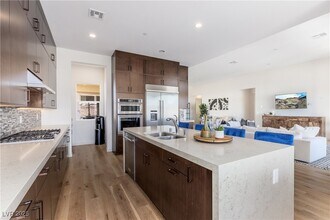 2731 Canvas Sky St in Henderson, NV - Building Photo - Building Photo