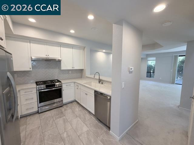 property at 801 Lakemont Pl
