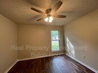 1148 Brookhollow Dr photo'