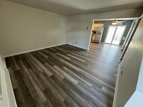 3127 Galaxy Rd in Dover, PA - Building Photo - Building Photo