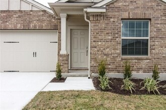 1320 Chad Dr in Round Rock, TX - Building Photo - Building Photo