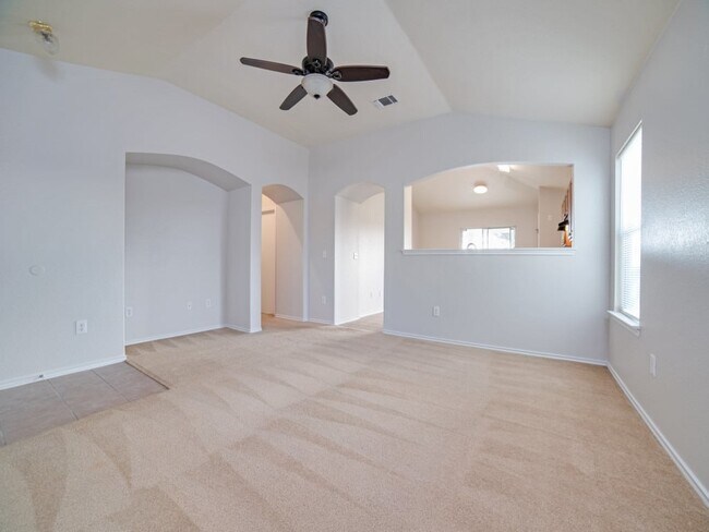 7318 Copper Mdw in Converse, TX - Building Photo - Building Photo