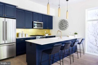1018 Douglas St NE in Washington, DC - Building Photo - Building Photo