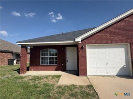 3900 Hitchrock Dr in Killeen, TX - Building Photo