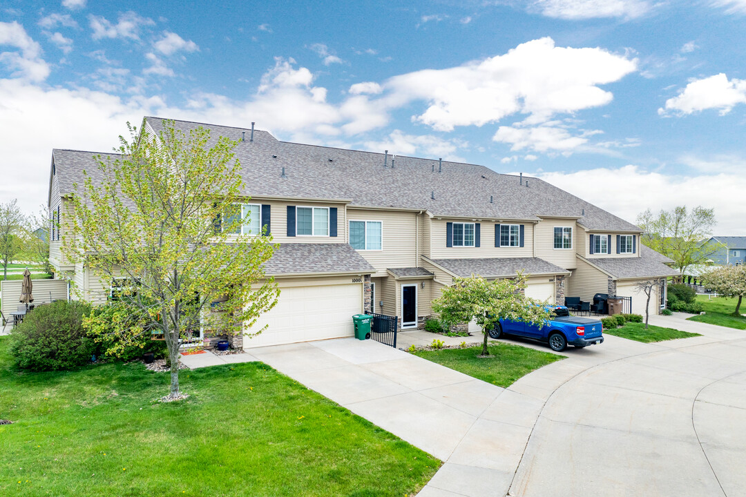 Orchards Hills Villas in Norwalk, IA - Building Photo