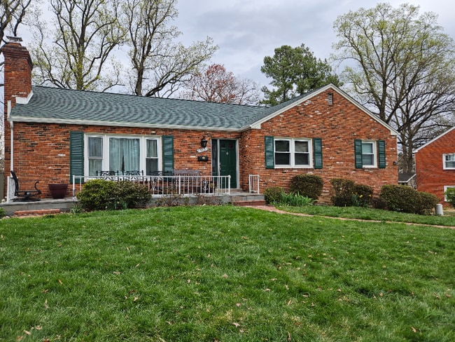 property at 3919 Chesterbrook Rd