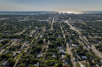 95 S Briggs Ave in Sarasota, FL - Building Photo - Building Photo